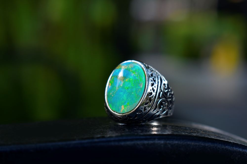 Caring for Opals: Maintaining the Beauty and Longevity of Your Investment | H&H Jewellery